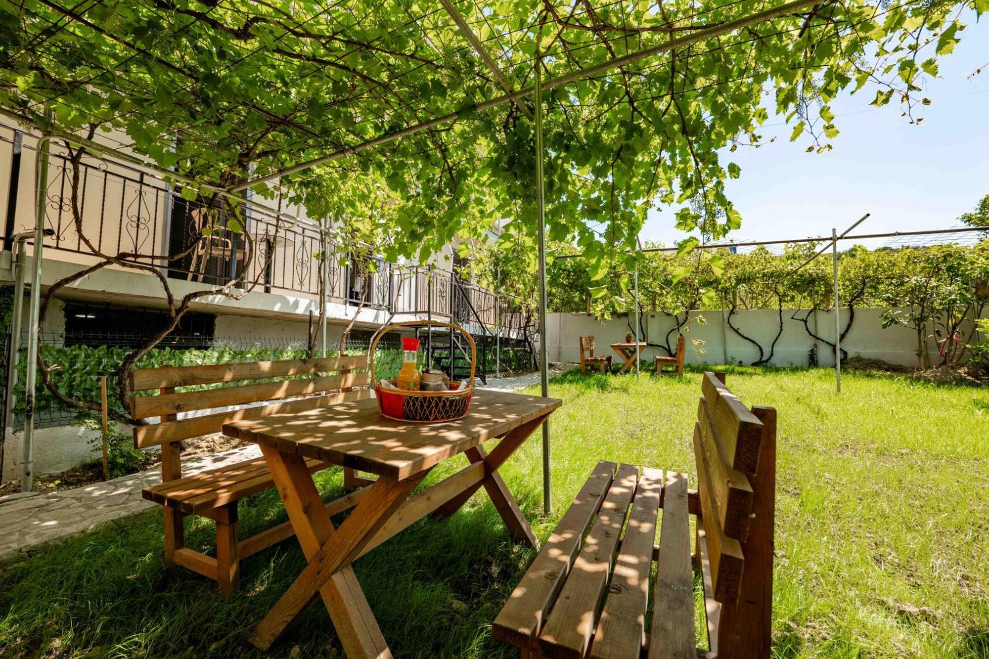 Kalpazo Kaja Vila Garden โกเลม ภายนอก รูปภาพ
